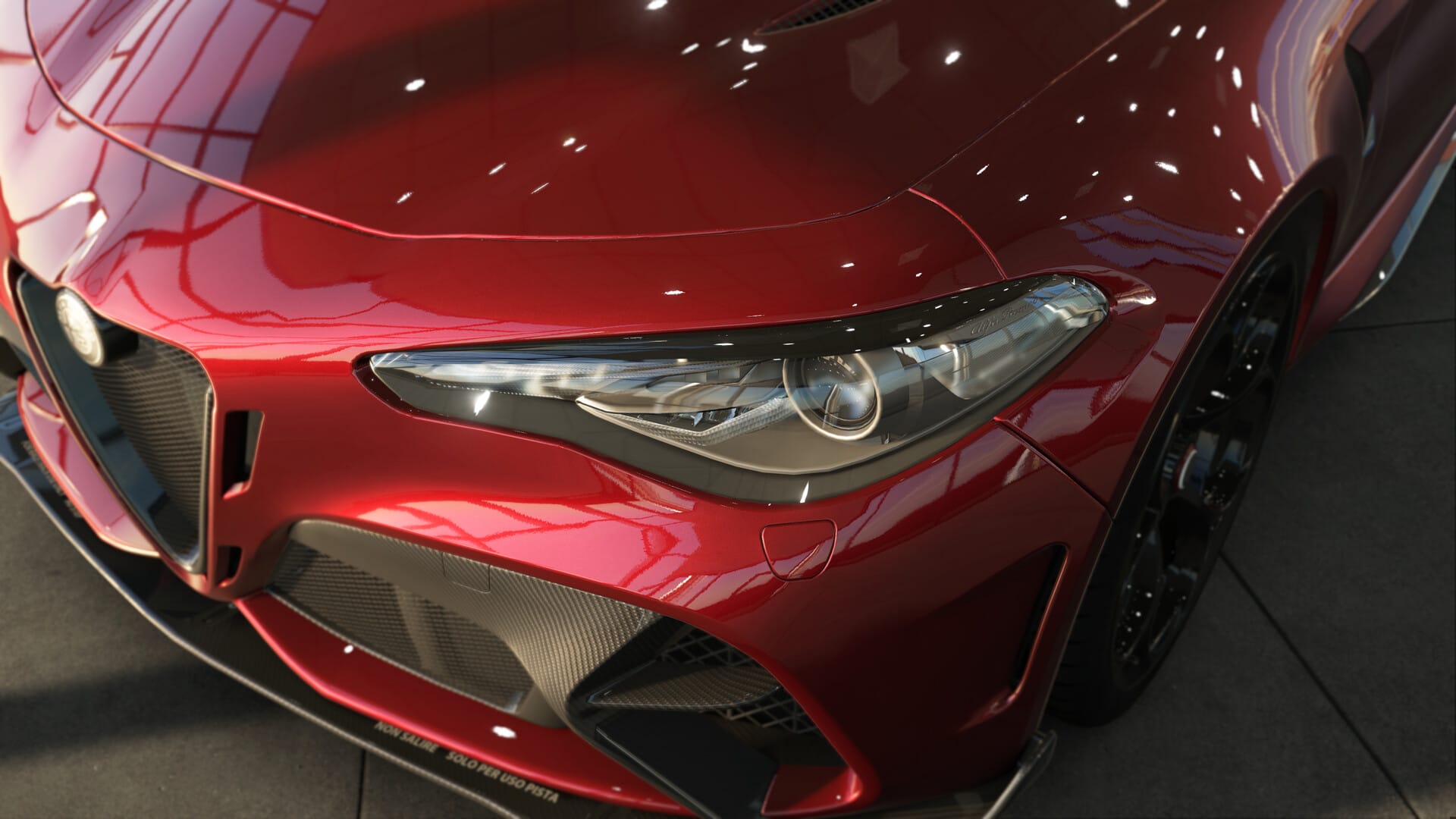 Vue immersive dans Assetto Corsa Evo montrant des voitures de course en action sur un circuit sous la pluie, mettant en avant les graphismes et la météo dynamique.